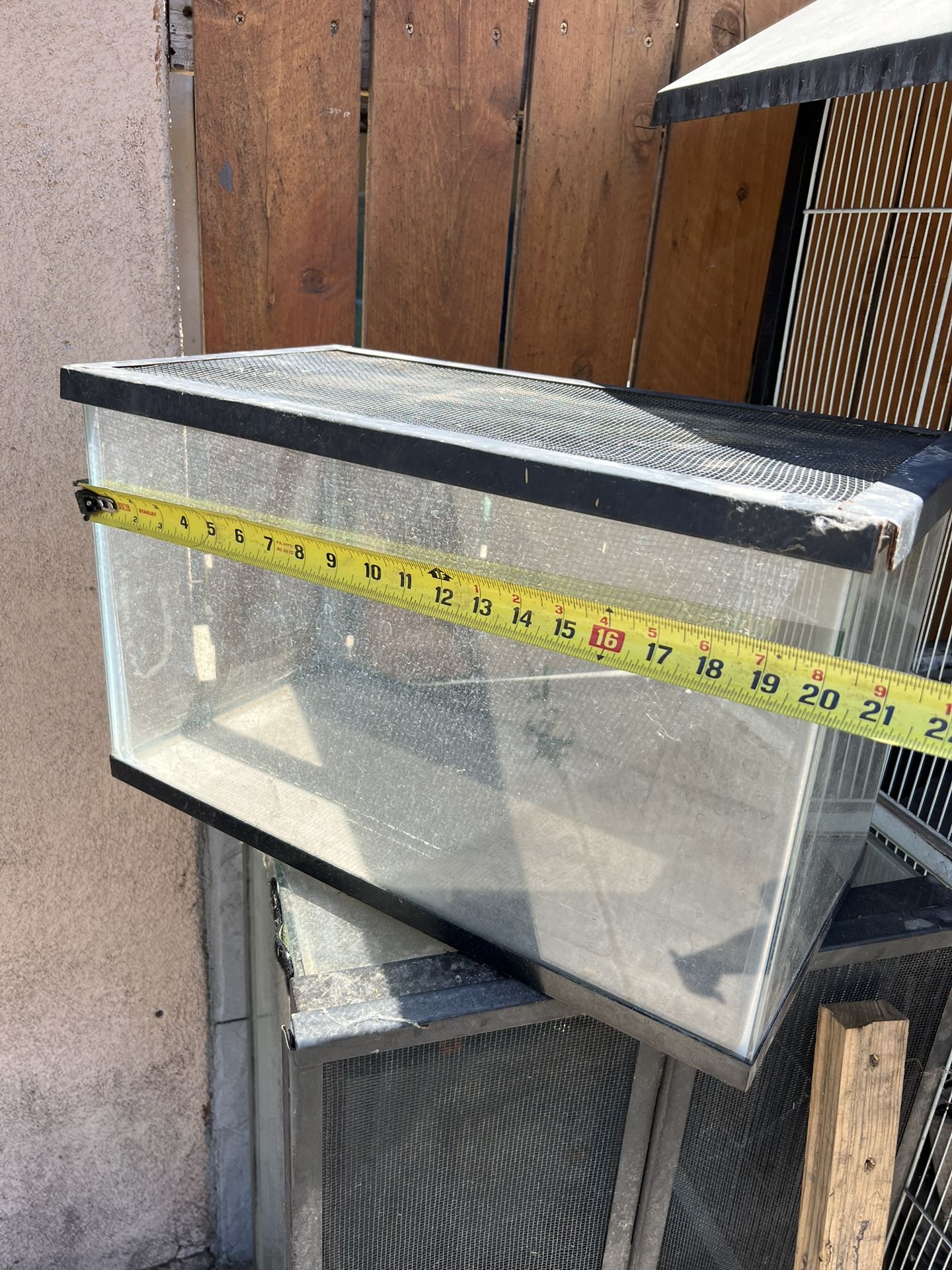 10 Gallon Fish Tank 