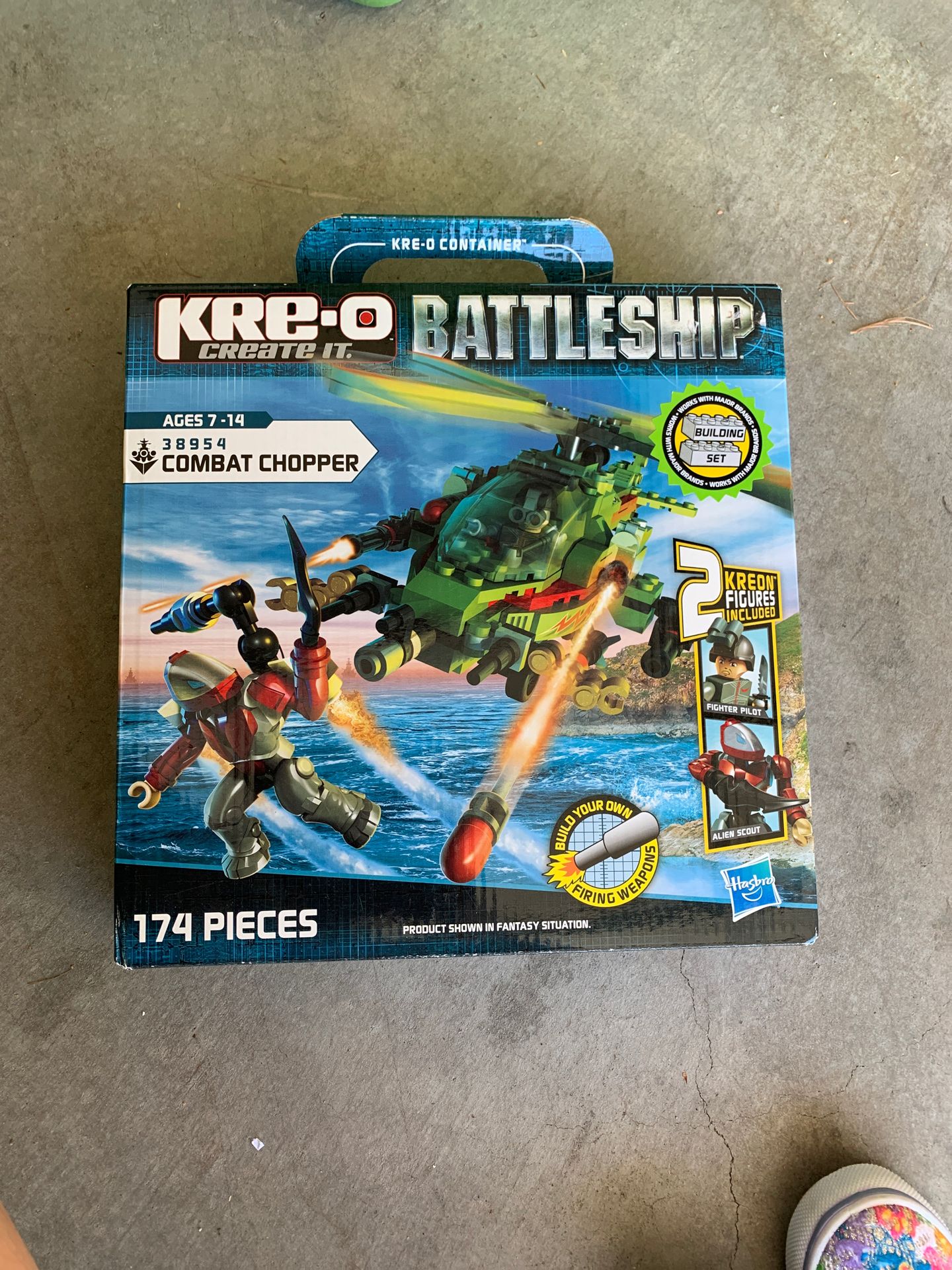 Kids battleship building set