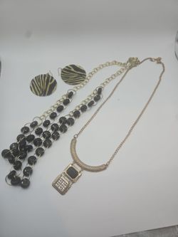 Jewelry Bundle – 2 Necklaces & Zebra Earrings