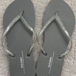 25 NEW Old Navy Flip Flops- Silver/glitter