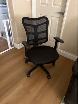 Desk chair
