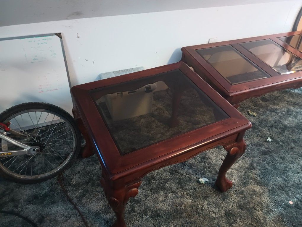 Beautiful Table Set - Real Wood And Nice Legs