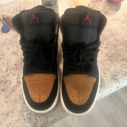 Jorden 1 SE Black/Beige