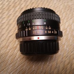 Cosina 28mm f2.8 MC Lens With Hoya 49mm Skylight Polarizing Filter 1b