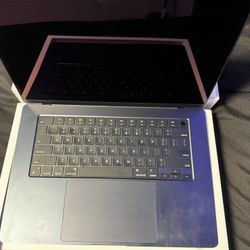 MacBook Air 15inch 2024