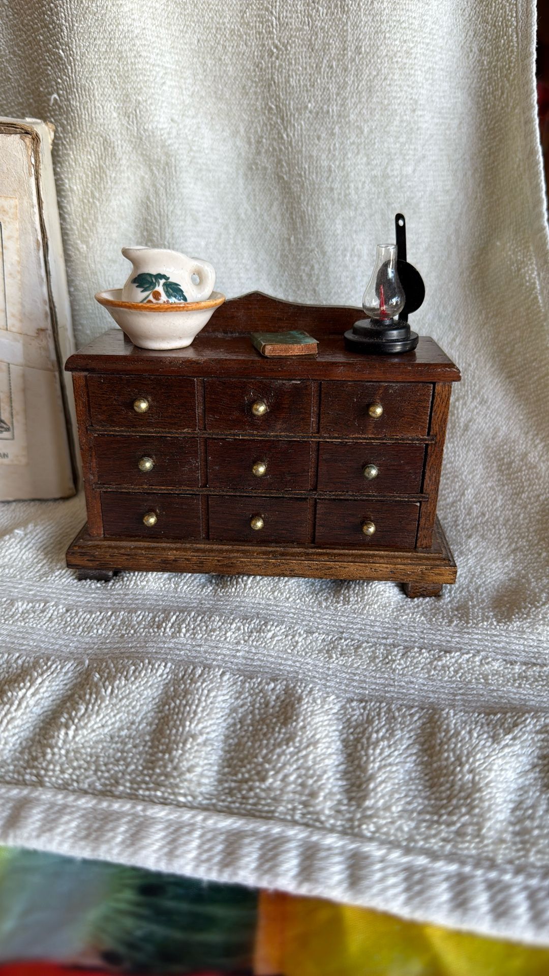 Miniature Furniture And accessories