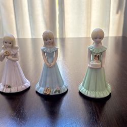 Growing Up Blonde Birthday Dolls $15