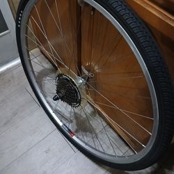 700c 7-Speed Rear Wheel $50 FIRM 