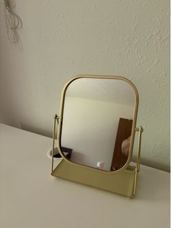 Small one sides gold mirror