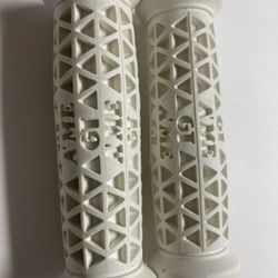 Old school White GT Ame Bmx NOS