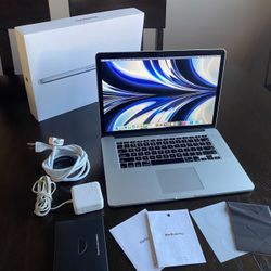 Pre Black Friday Sale 15 Inch Apple MacBook Pro Laptop Computer Bundle 