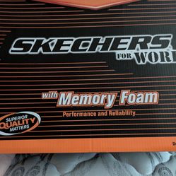 Brand New Size 13 Men's Skechers Make Me An Offer