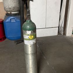 Oxygen Bottle (empty)