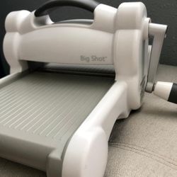 Sizzix Big Shot With Embossing Folders, Metal Dies and Stamp Sets