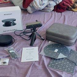 Revopoint MINI 2 3D Scanner + Dual-Axis Turntable II - Like New / Complete Set