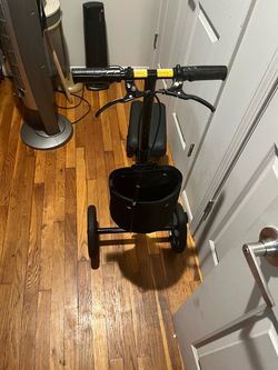 Knee Scooter