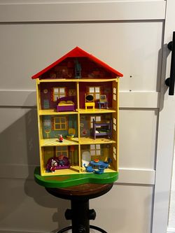 Pepa pig house