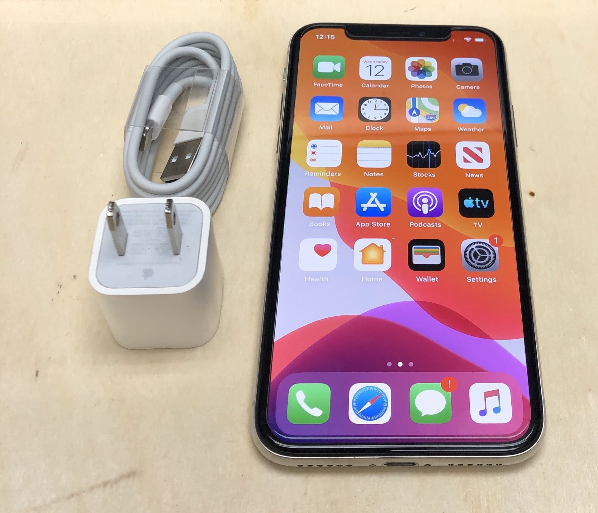 iPhone X 256GB Factory Unlocked Silver