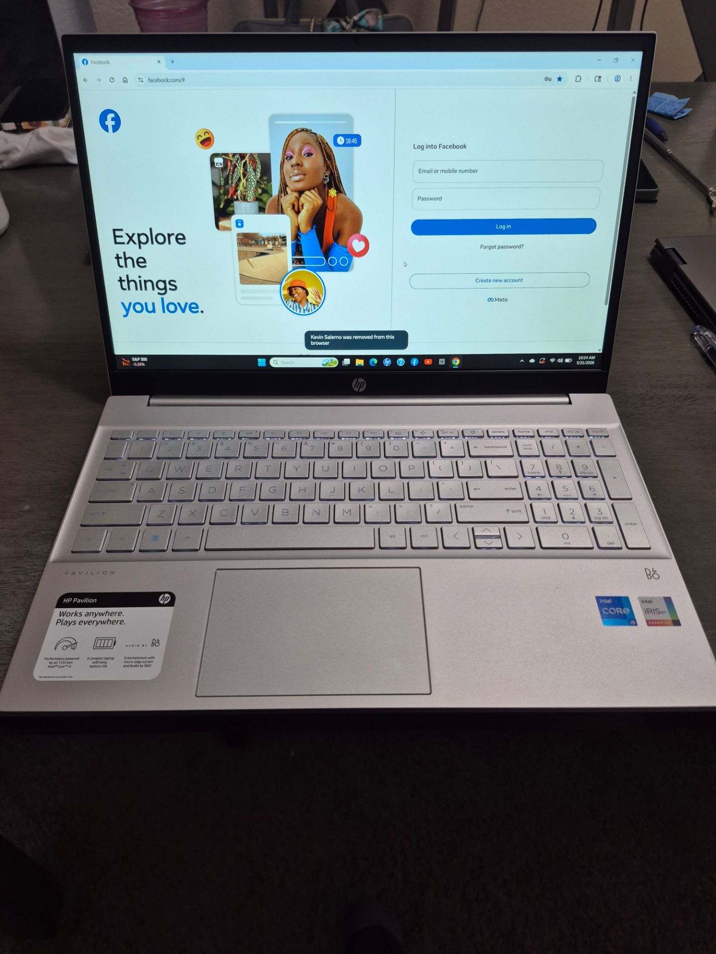 1 Owner Hp Pavilion intel Core I5 IRIS 15 " Graphics $250 FCFS