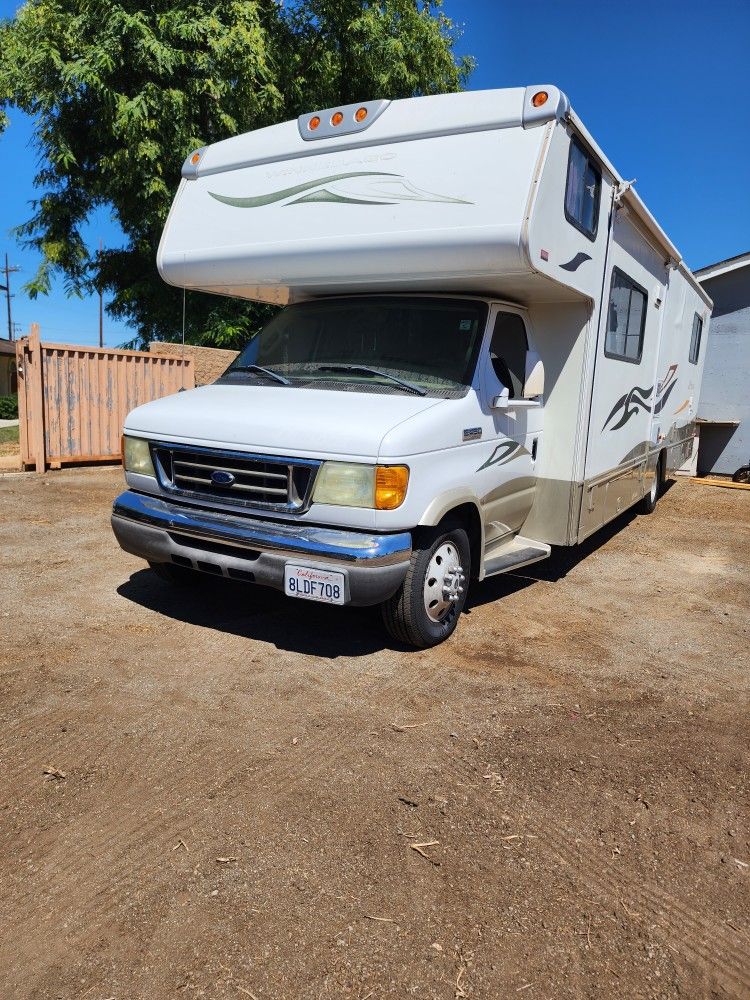 2007 Winnebago Outlook