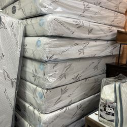 Full Size Bed & Mattress Box-spring 