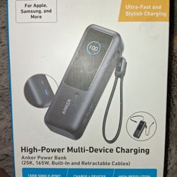 ANKER Power Bank. 