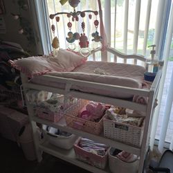 Changing Table And Mobile