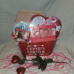 Valentine's Cupid Basket Thumbnail