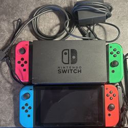 Nintendo Switch 