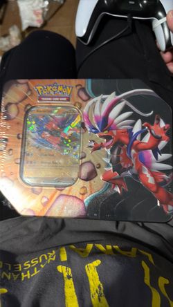 Pokémon tin slashing legends