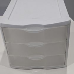 Sterilite Small 3 Drawer Storage Bin 