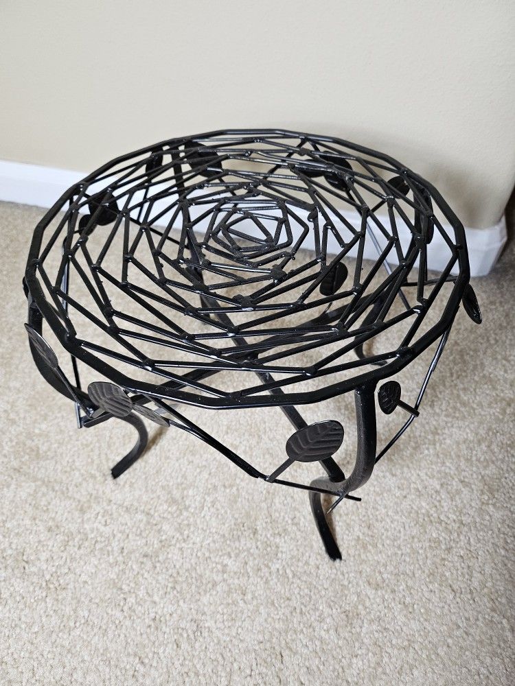 Metal Plant Stand