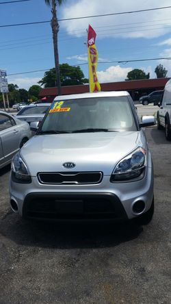 KIA 2012 BARATA Y EN PAGOS