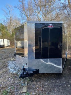 VNOSE ENCLOSED TRAILERS ALL SIZES AND COLORS 20FT24FT 28FT 32FT IN STOCK FREE DELIVERY