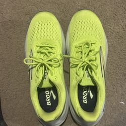Running Shoes Size 12 