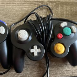 Two GameCube Wired Controller’s 