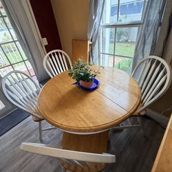 Dinette table