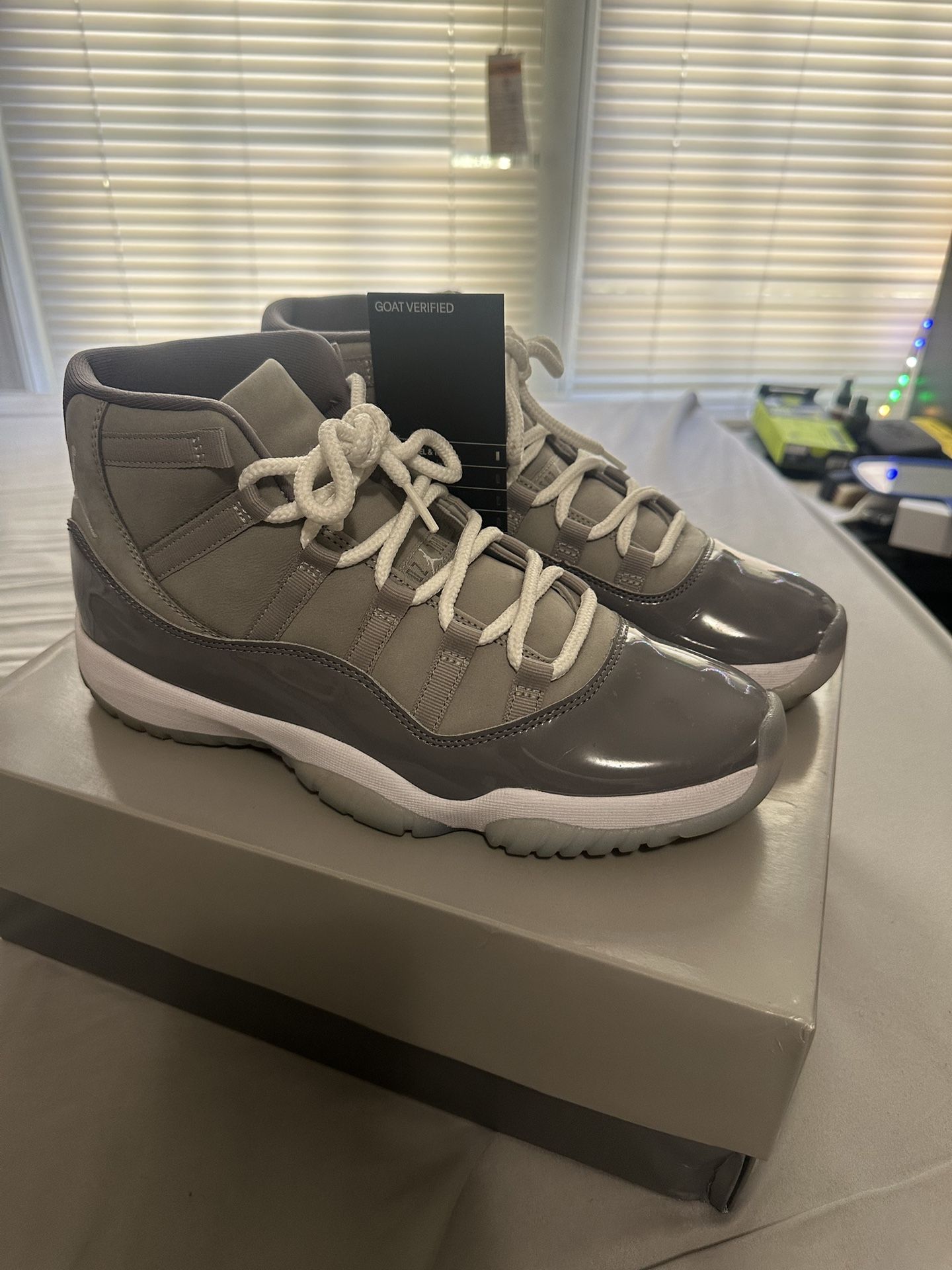 Air Jordan 11 Retro Cool Grey 2021 Size 10.5