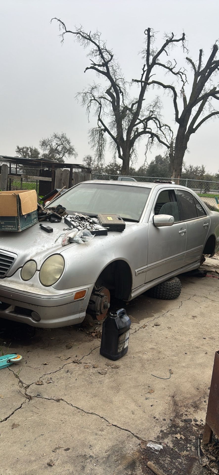 2001 Mercedes E320 FULL PART OUT