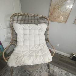 Egg Chair Bearly Used
