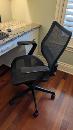 Sharper Image Ergonomic breathable Mesh Office, Gaming, Computer Chair – Carbon Fiber Accents