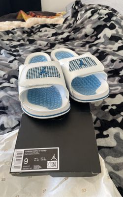 Jordan Retro 4 Slides