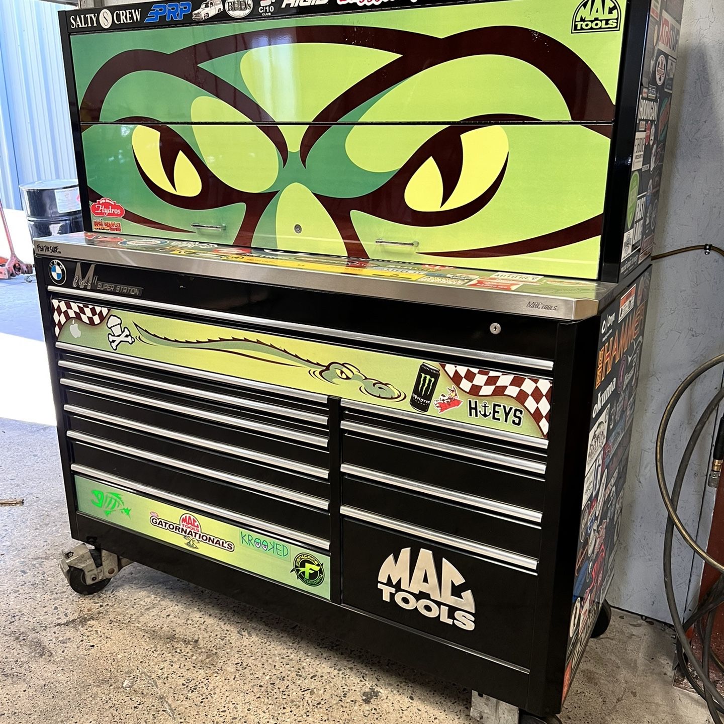 Macsimizer MB1350 Workstation W/Hutch for Sale in Fontana, CA - OfferUp