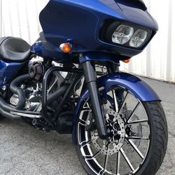 New 21x3.25 Chrome Harley-Davidson Rims