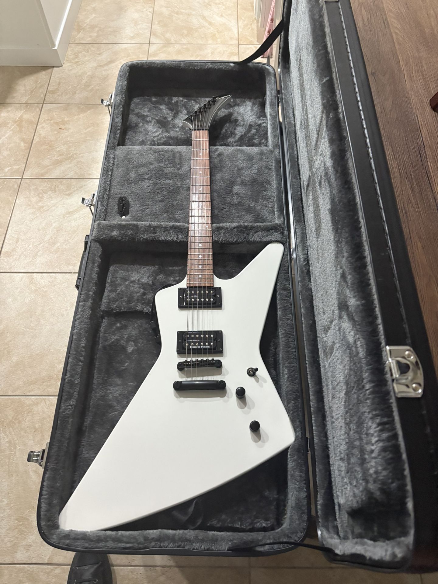 Epiphone 84’ Reissue Explorer (upgraded)