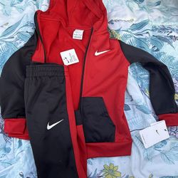 Kids Nike Tracksuit Size 6