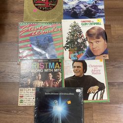 Classic Christmas vinyl record collection 7 Albums