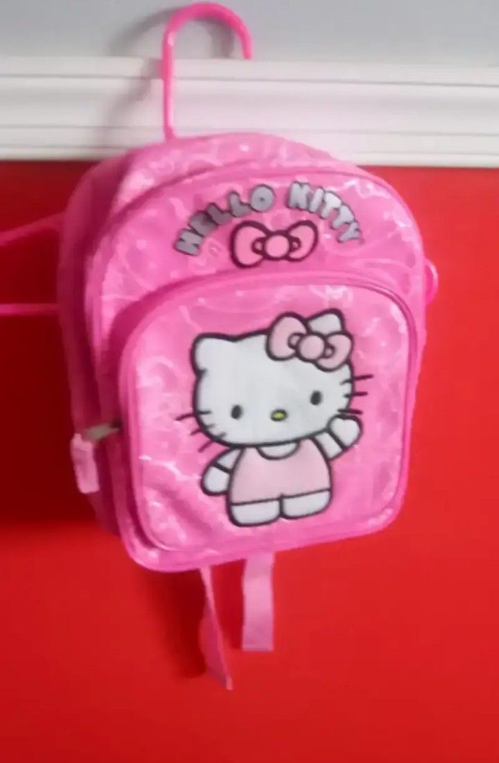 HELLO KITTY SMALL BACKPACK..... CHECK OUT MY PAGE FOR MORE ITEMS