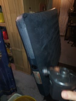 Full Size INTEX BLOW UP MATTRESS BRAND NEW WITH BLOW UP MOTER INCLUDED ONLY 20$