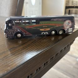 New Yankee Team Motor coach Ballpark Series White Rose Collectible Die Cast.